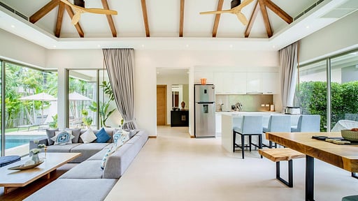 Trichada Private Pool Villa 3 Dining area