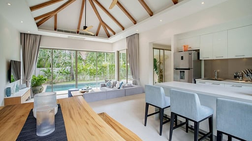 Trichada Private Pool Villa 3 Dining area