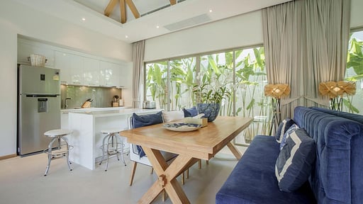 Trichada Private Pool Villa 4 Dining area