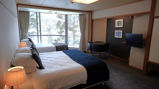 Triple Mountain View Hotel Room Chambre 1