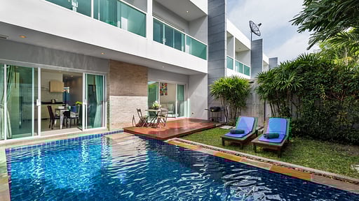 Trixie Town House Unit 3 Piscina