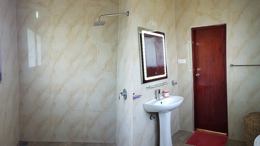 Tropical Beach House Bedroom 3