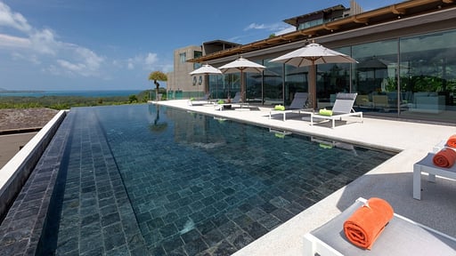 Tropical Castle Swimming pool 1