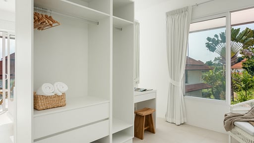 Tropical Garden 49 Bedroom 1