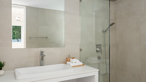 Tropical Garden 49 Bedroom 3