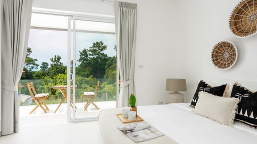 Tropical Garden 50 Bedroom 1