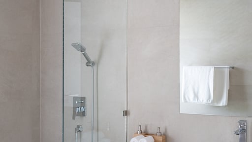 Tropical Garden 50 Bedroom 3