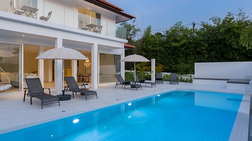 Tropical Garden 50 Swimming pool