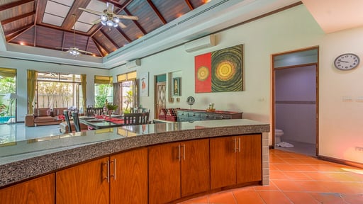 Tropical Retreat Villa Kitchen