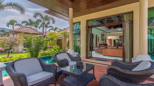 Tropical Retreat Villa Terrace/Veranda