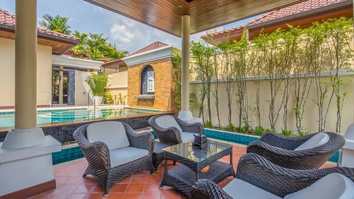 Tropical Retreat Villa Terrace/Veranda