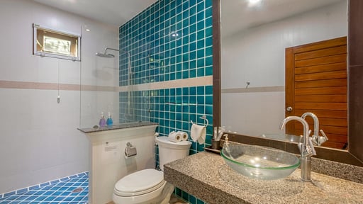 Tropical Retreat Villa Bedroom 1