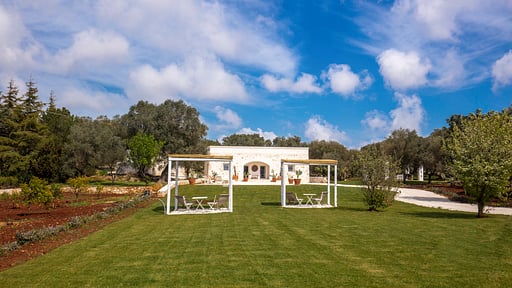 Trulli Donnagaro Garden