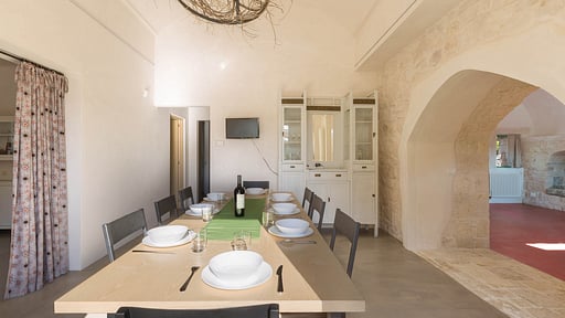 Trulli La Gaura Dining area