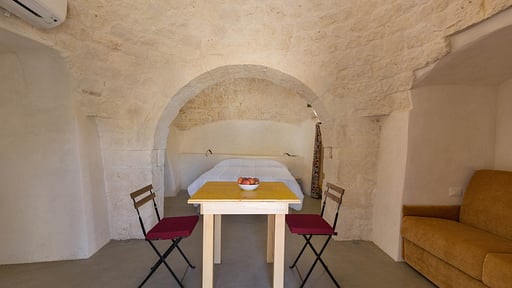 Trulli La Gaura Bedroom 2