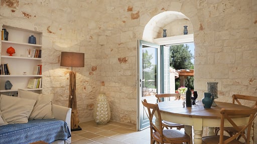 Trulli Le Petunie Salon