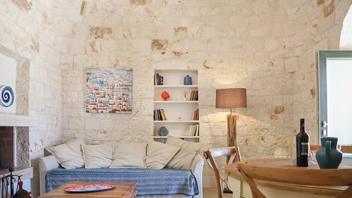 Trulli Le Petunie Salon