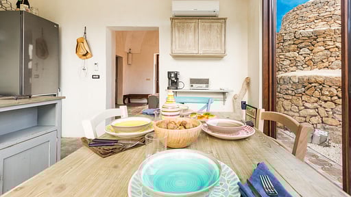 Trullo Corni di Fiasco Dining area