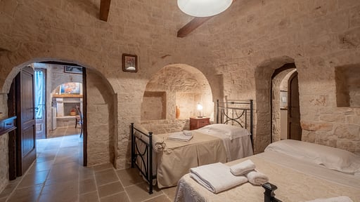 Trullo Gerbera Schlafzimmer 2