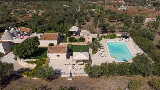 Trullo Glicine Drohnen-Bilder