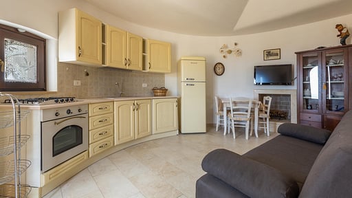 Trullo Monte Cannone Kitchen 1