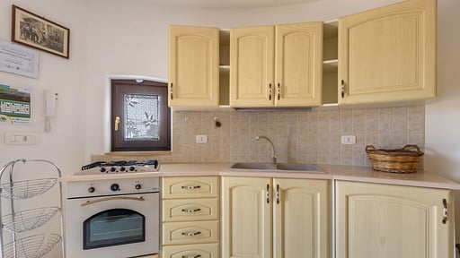 Trullo Monte Cannone Kitchen 1