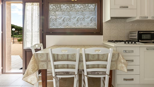 Trullo Monte Cannone Dining area