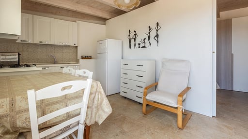 Trullo Monte Cannone Dining area
