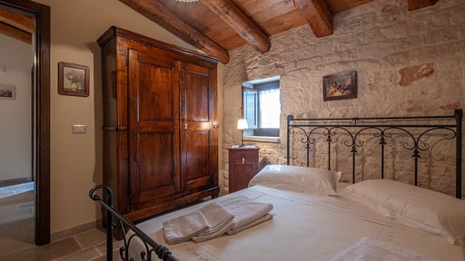 Trullo Orchidea Schlafzimmer 2