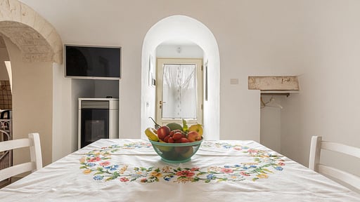 Trullo Ventura Dining area