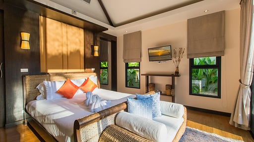 Tulip Villa Bedroom 1