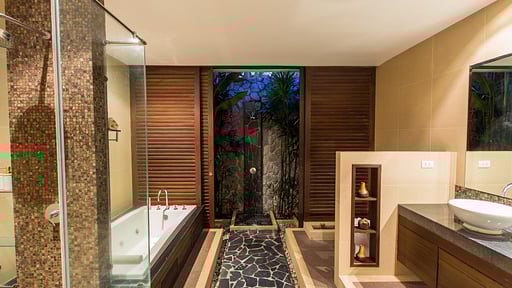 Tulip Villa Bedroom 1