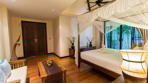 Tulip Villa Bedroom 2