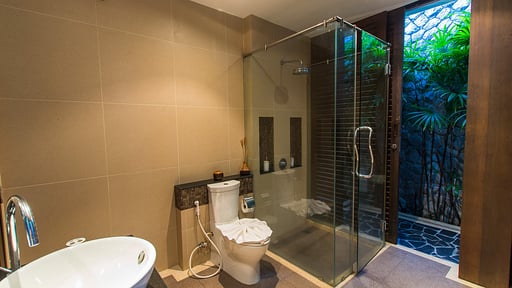 Tulip Villa Bedroom 2