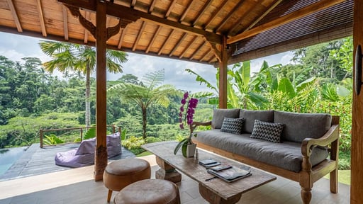 Ubud Valley Villa Living room