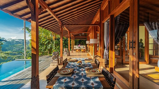 Ubud Valley Villa Dining area