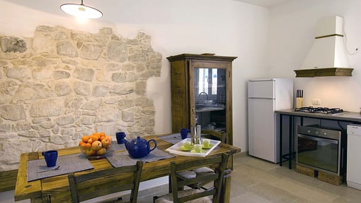 Ulivo House Dining area