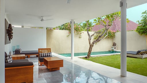 Uma Sapna Royal Pool Villa Living room