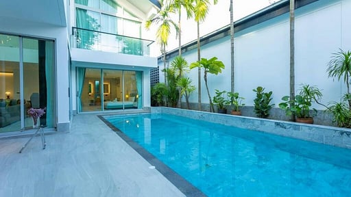 V141 Grand view Бассейн