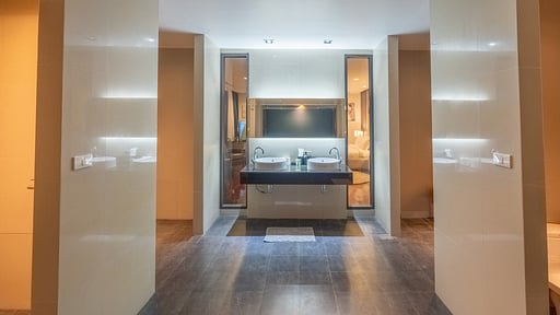 V145 The Pano Schlafzimmer 1