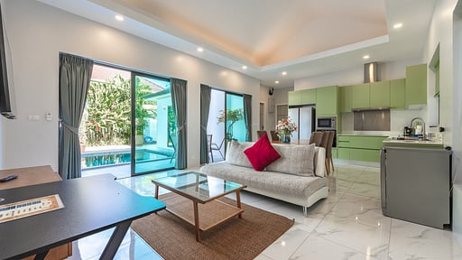 V150 Costa 3 Living room