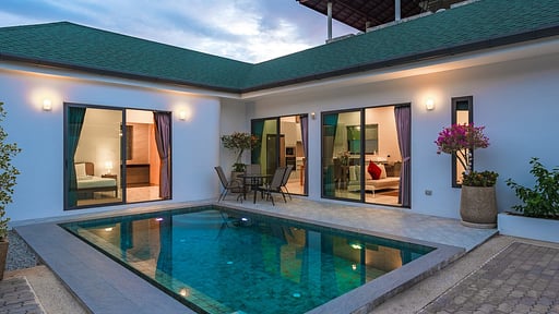 V150 Costa 3 Swimming pool