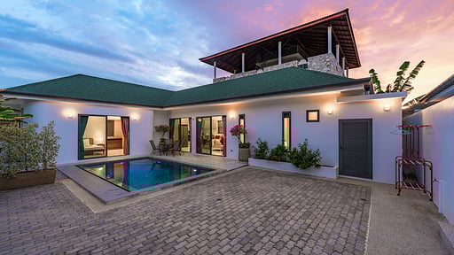 V150 Costa 3 Swimming pool