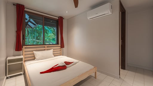 V151 Ao Por Bedroom 5