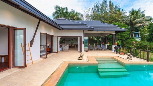 V151 Ao Por Swimming pool