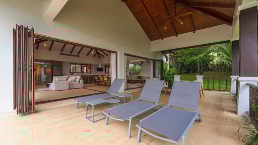 V151 Ao Por Terrace/Veranda