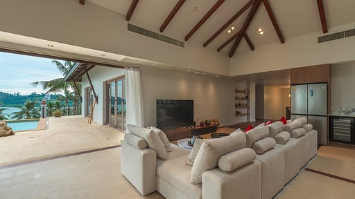 V151 Ao Por Living room