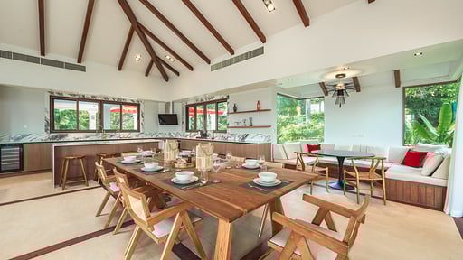 V151 Ao Por Dining area