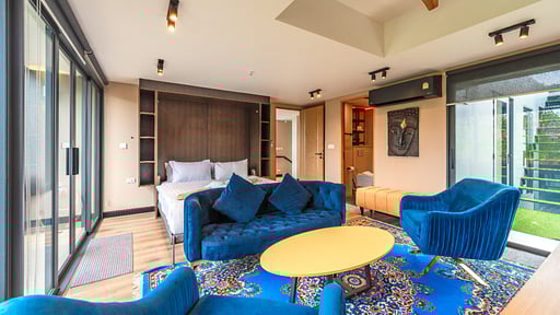 V160 Skywalker Villa Bedroom 2