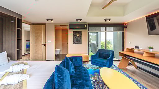 V160 Skywalker Villa Bedroom 2